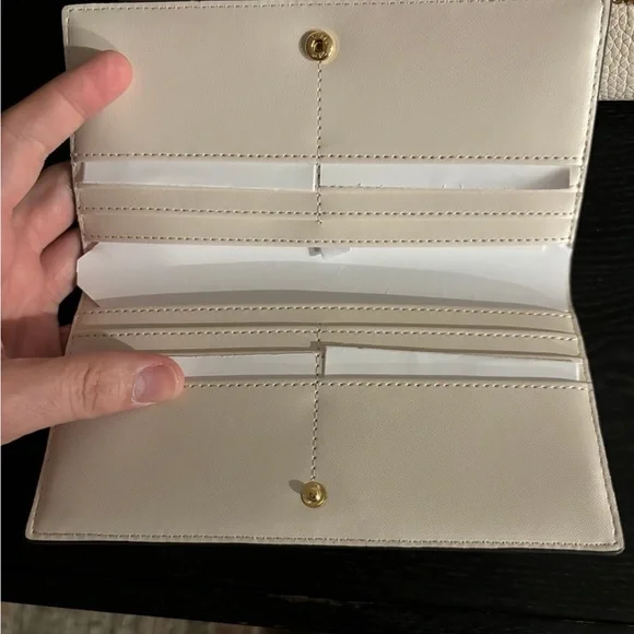 Michael Kors Bag with Snakeskin Accents and matching wallet - Picture 9 of 10